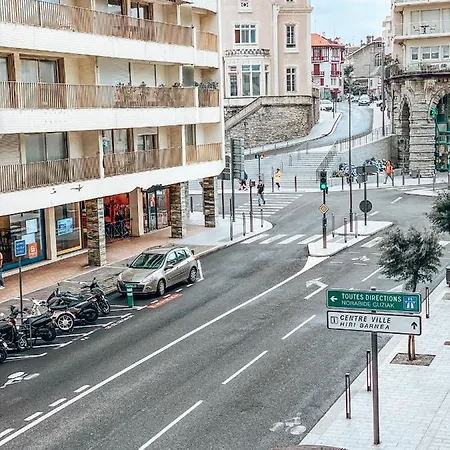 Adorable Sur La Apartment *